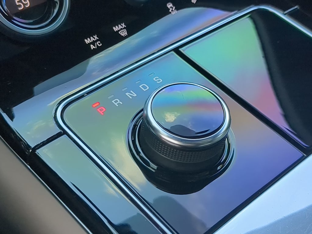 Thumbnail: 2018 Land Rover Range Rover Velar - 36