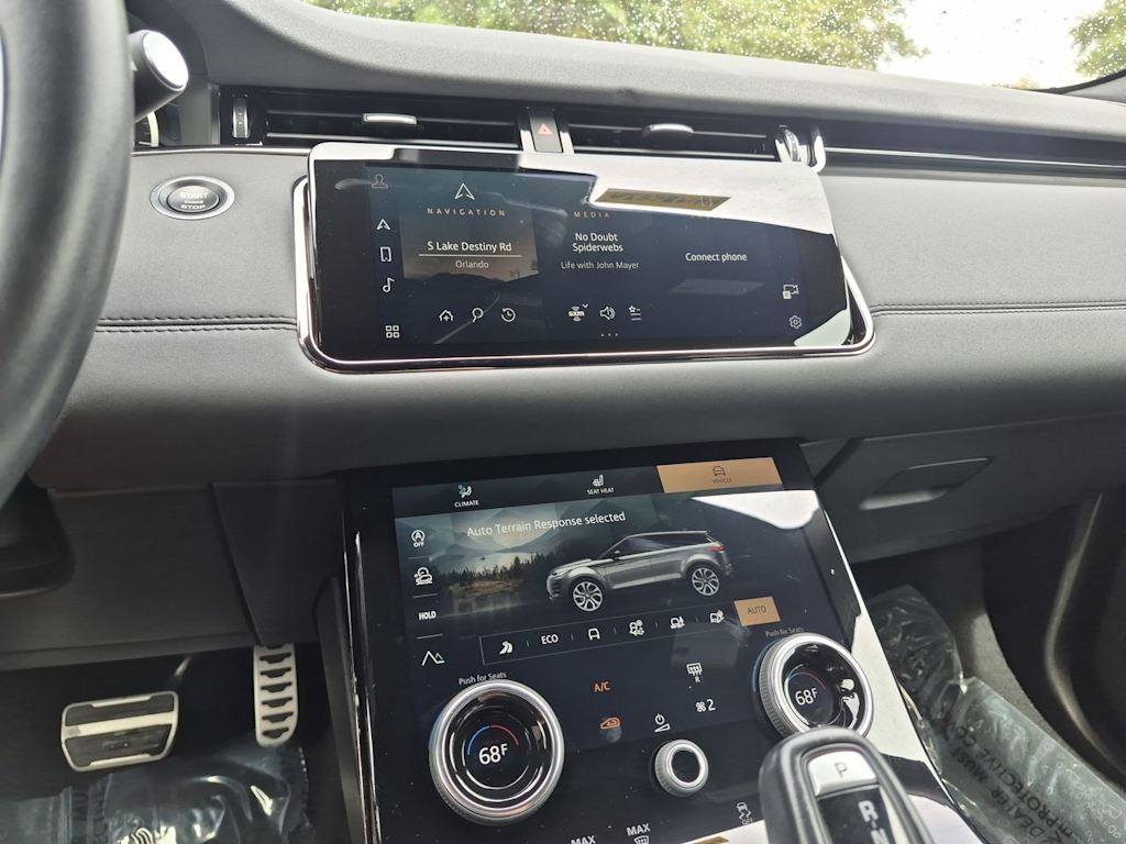 Thumbnail: 2023 Land Rover Range Rover Evoque - 13