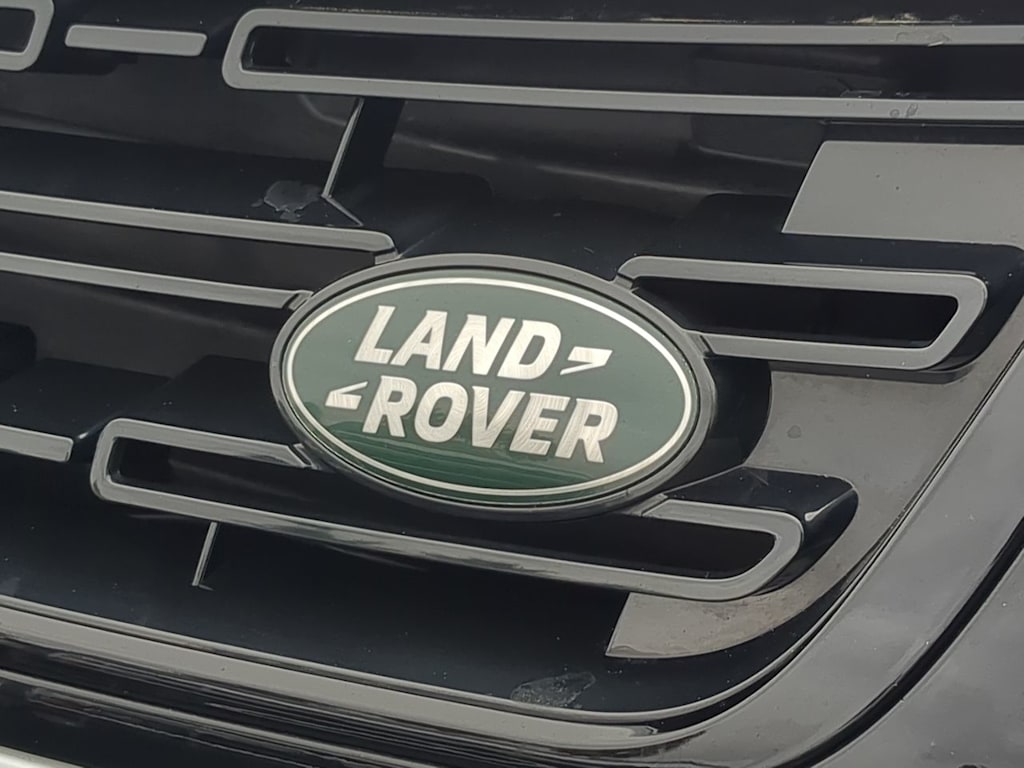 Thumbnail: 2025 Land Rover Range Rover Evoque - 6