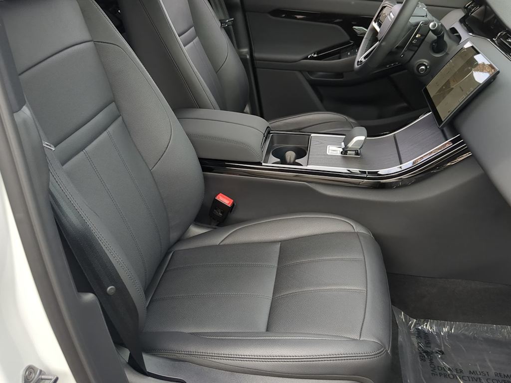 Thumbnail: 2025 Land Rover Range Rover Evoque - 11