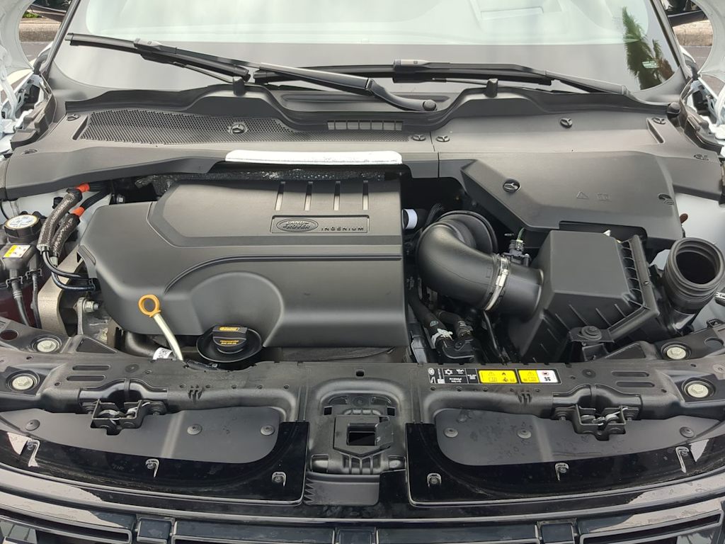 Thumbnail: 2025 Land Rover Range Rover Evoque - 8