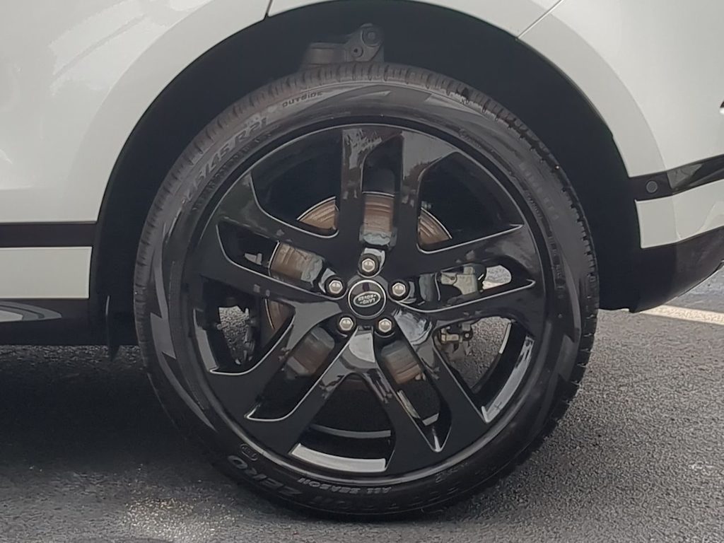 Thumbnail: 2025 Land Rover Range Rover Evoque - 7