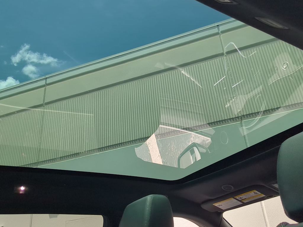 Thumbnail: 2023 Land Rover Range Rover Evoque - 31