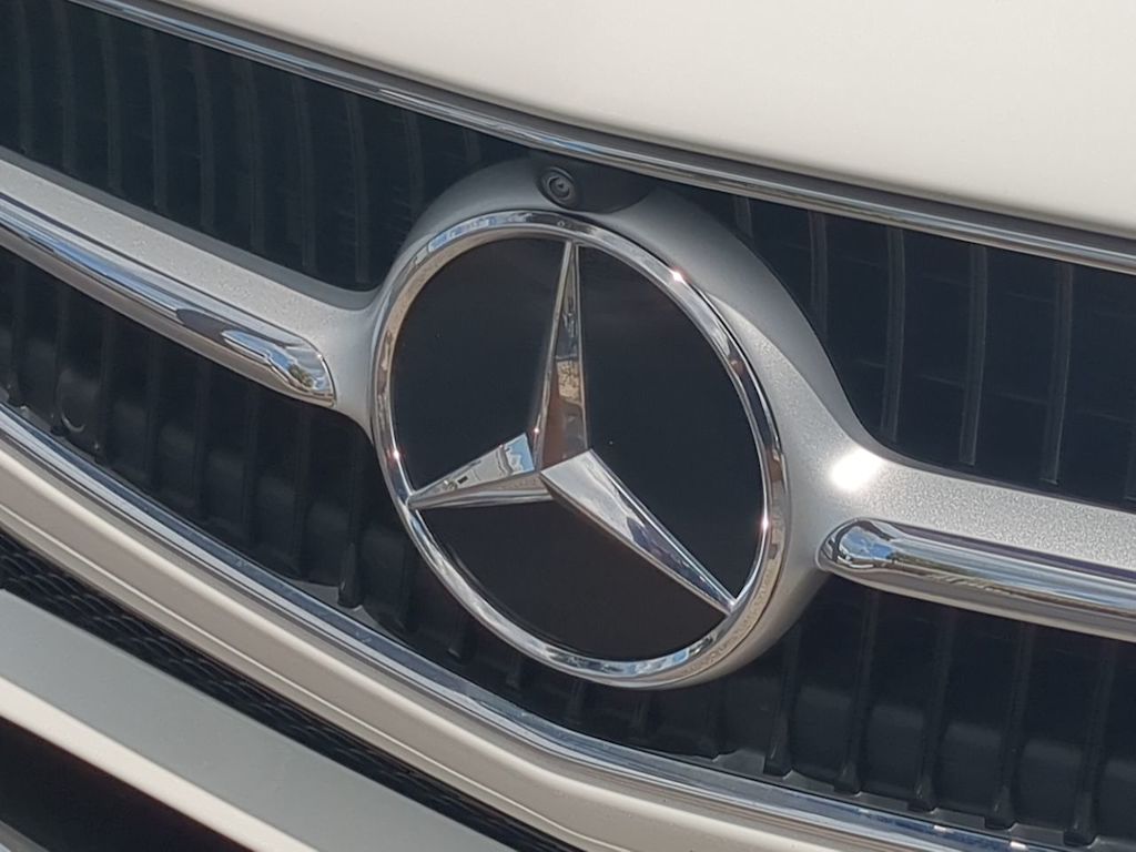 Thumbnail: 2023 Mercedes-Benz C-Class - 7