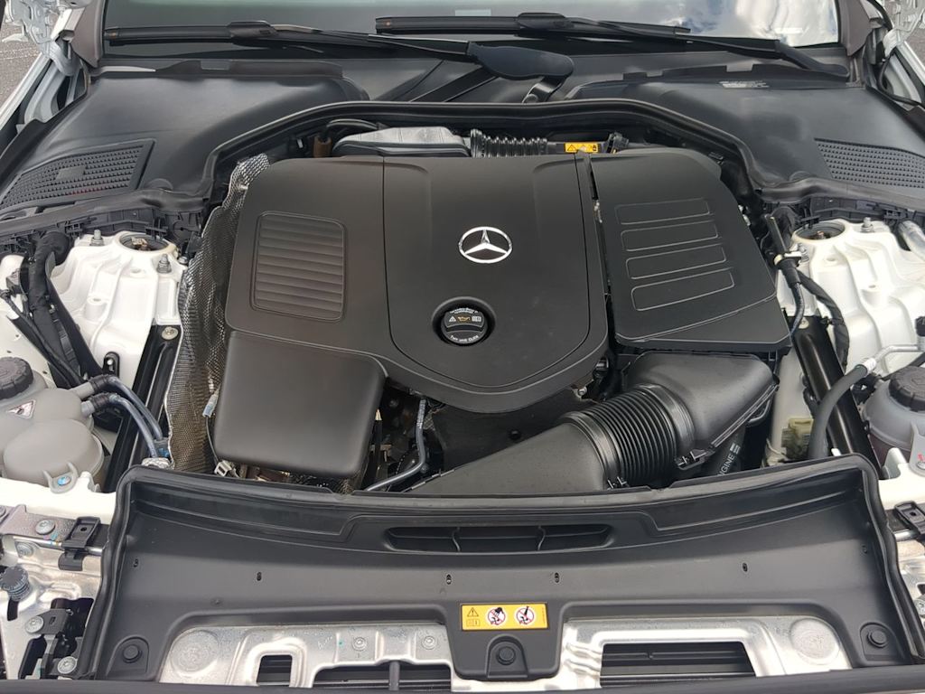 Thumbnail: 2023 Mercedes-Benz C-Class - 9
