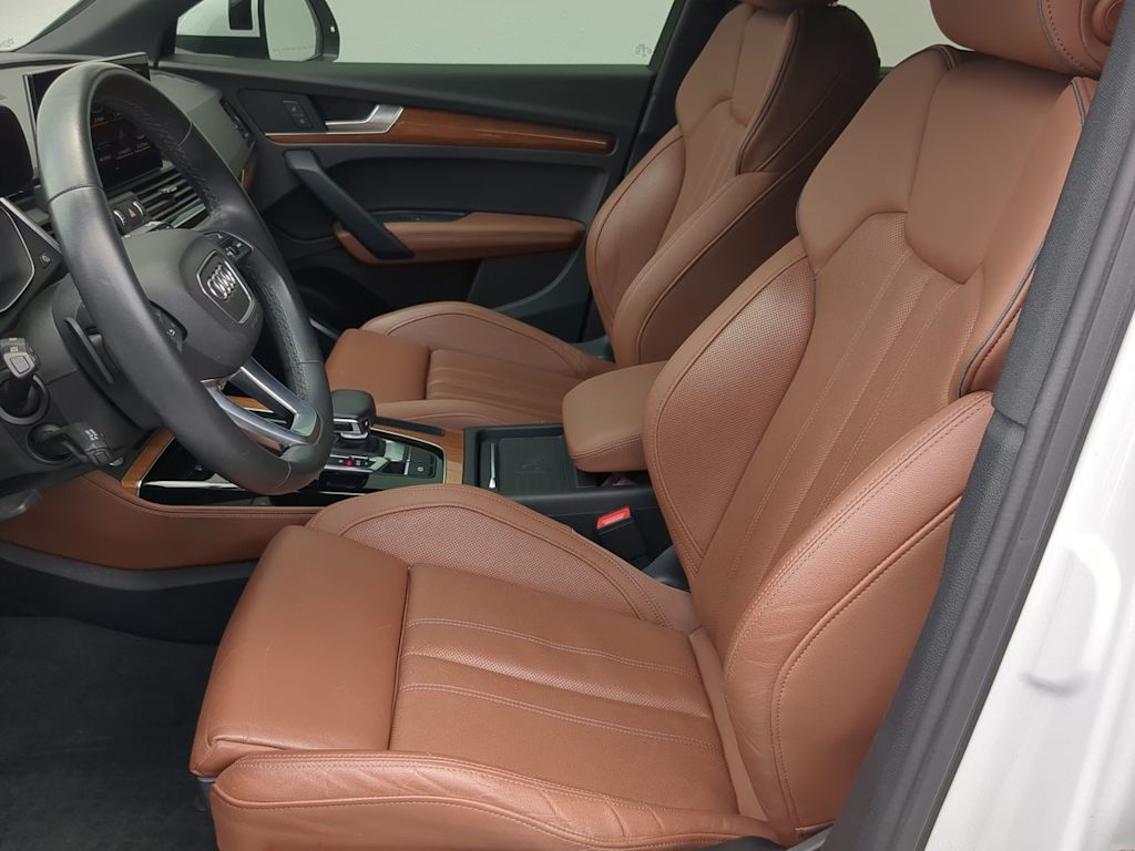 Thumbnail: 2021 Audi Q5 - 10