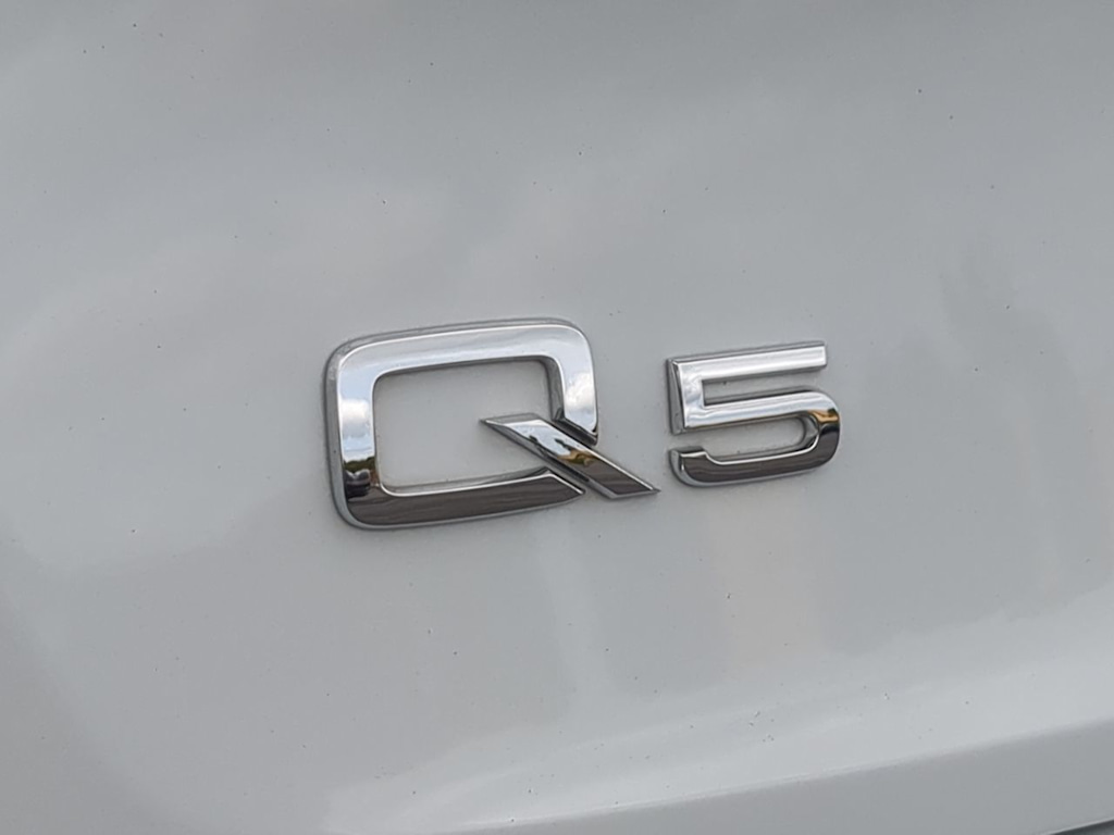 Thumbnail: 2021 Audi Q5 - 25