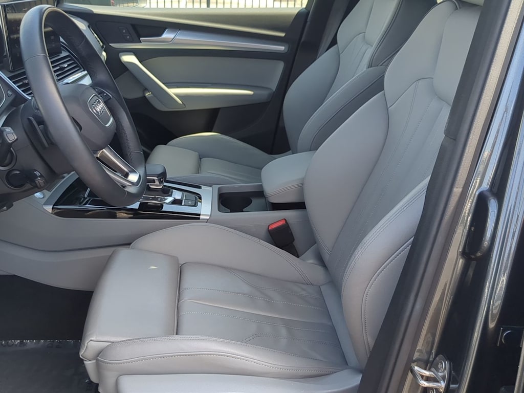 Thumbnail: 2024 Audi Q5 - 11