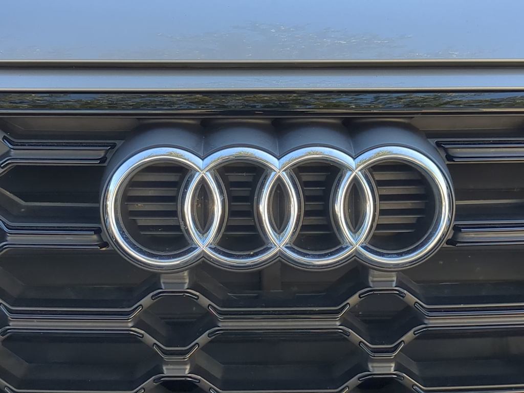 Thumbnail: 2025 Audi Q5 - 6