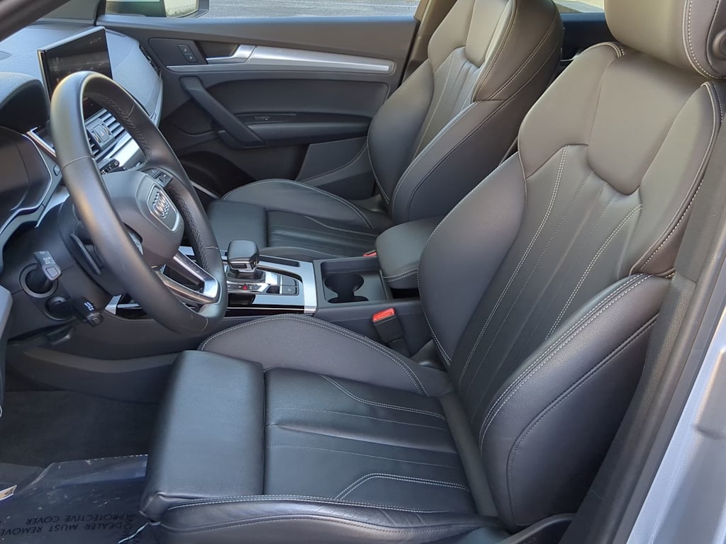 Thumbnail: 2025 Audi Q5 - 10