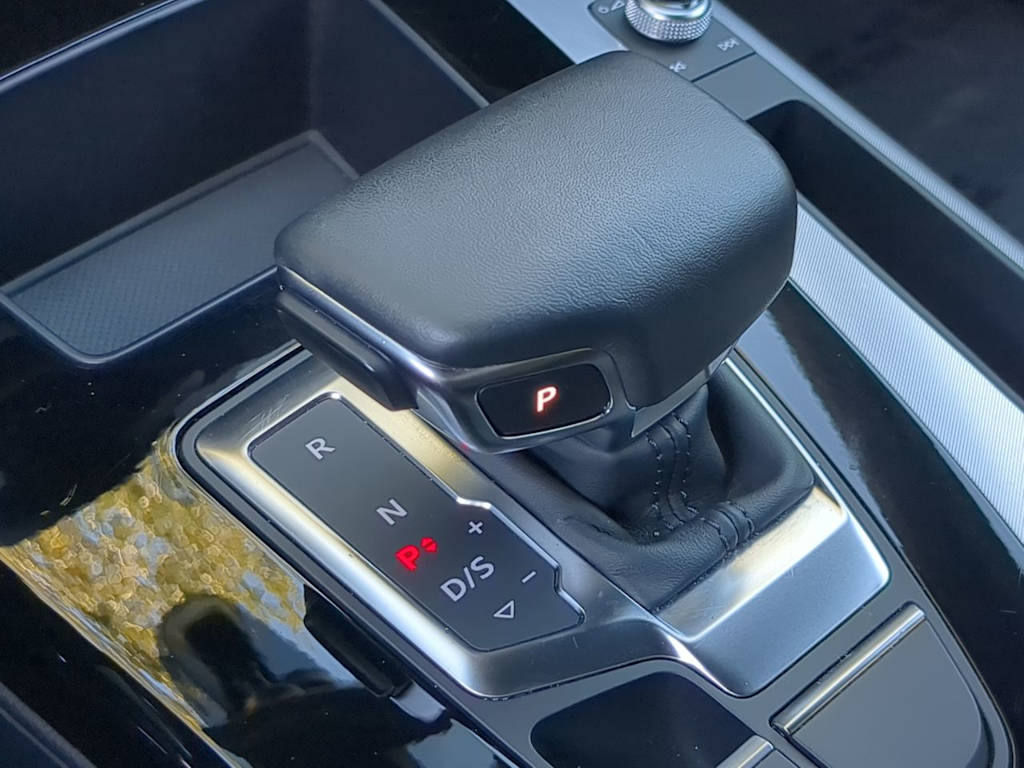 Thumbnail: 2025 Audi Q5 - 15