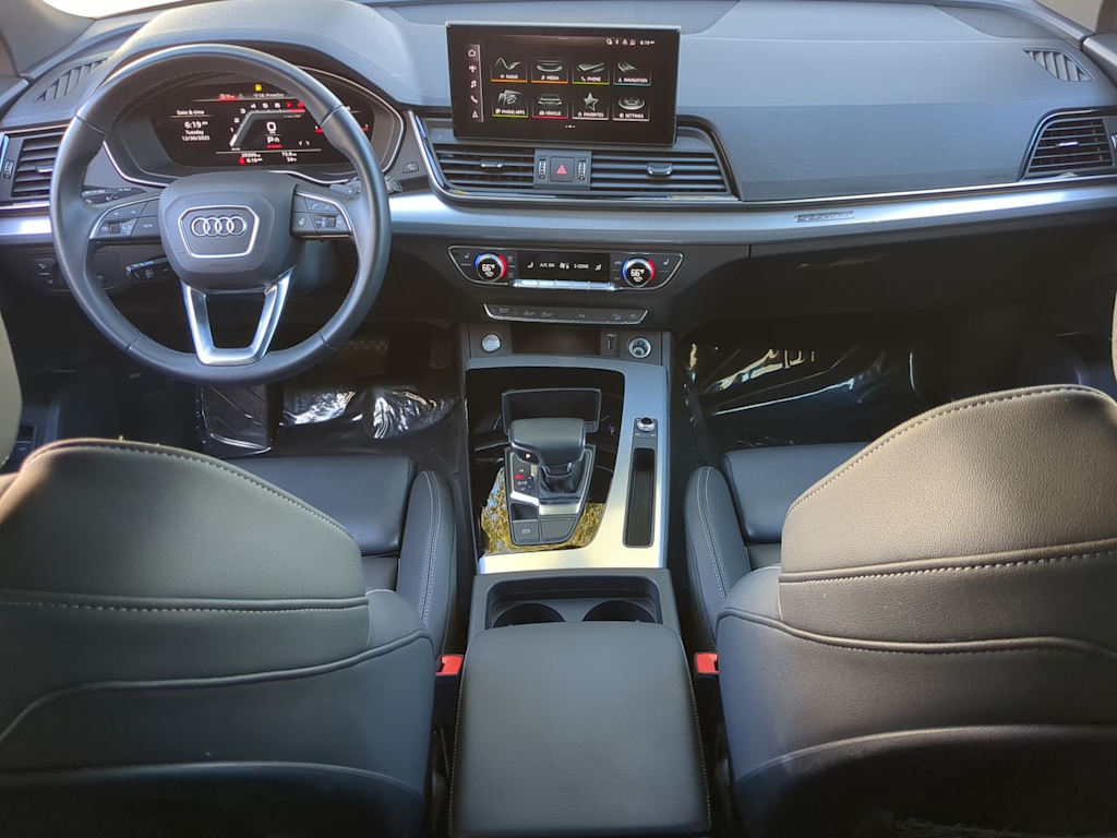 Thumbnail: 2025 Audi Q5 - 9