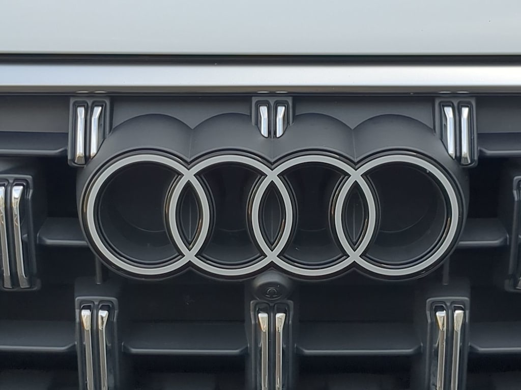 Thumbnail: 2025 Audi Q7 - 25