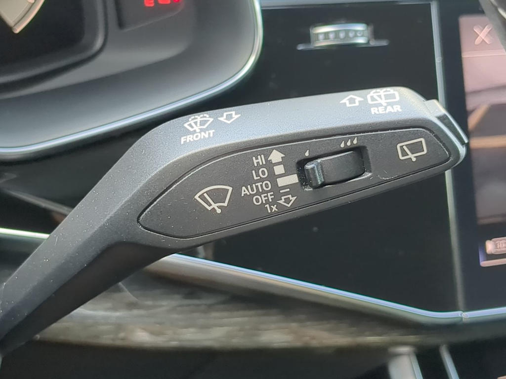 Thumbnail: 2025 Audi Q7 - 33