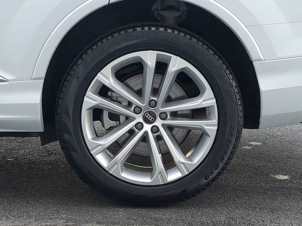 Thumbnail: 2025 Audi Q7 - 8