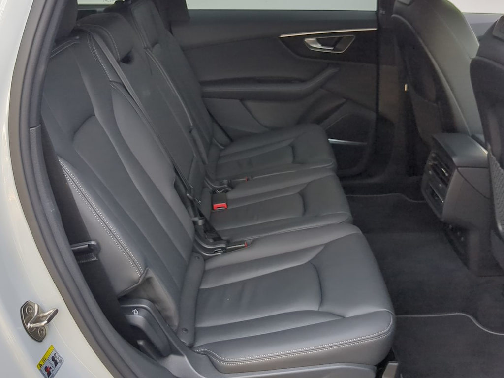 Thumbnail: 2025 Audi Q7 - 29