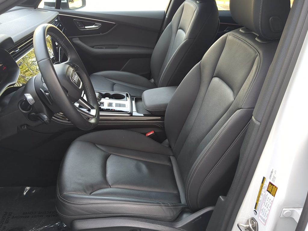 Thumbnail: 2025 Audi Q7 - 11