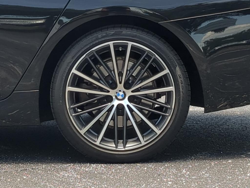 Thumbnail: 2022 BMW 5 Series - 8