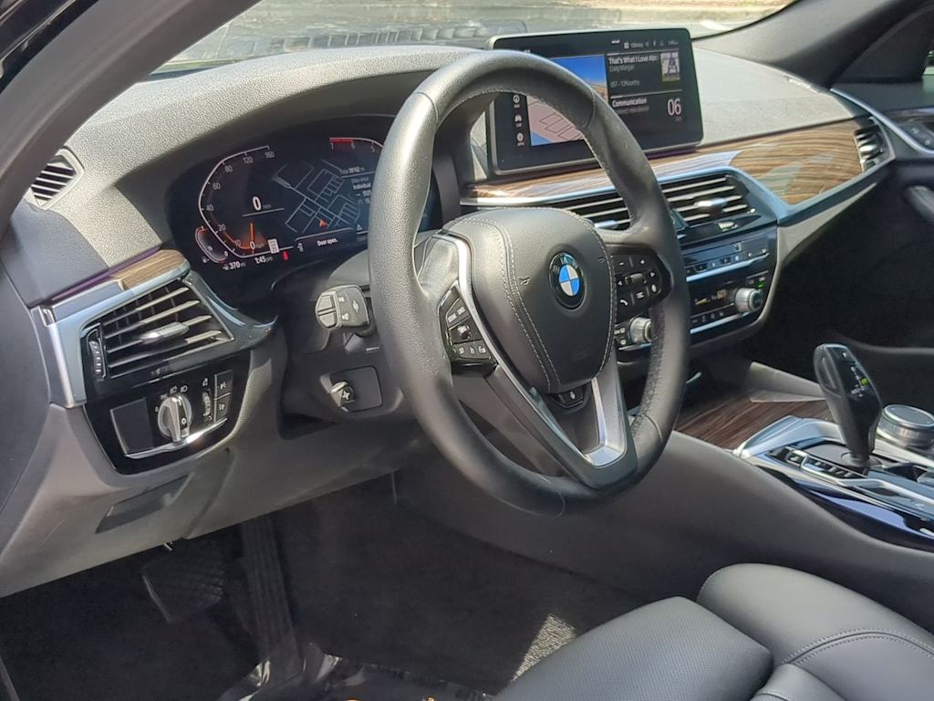 Thumbnail: 2022 BMW 5 Series - 2