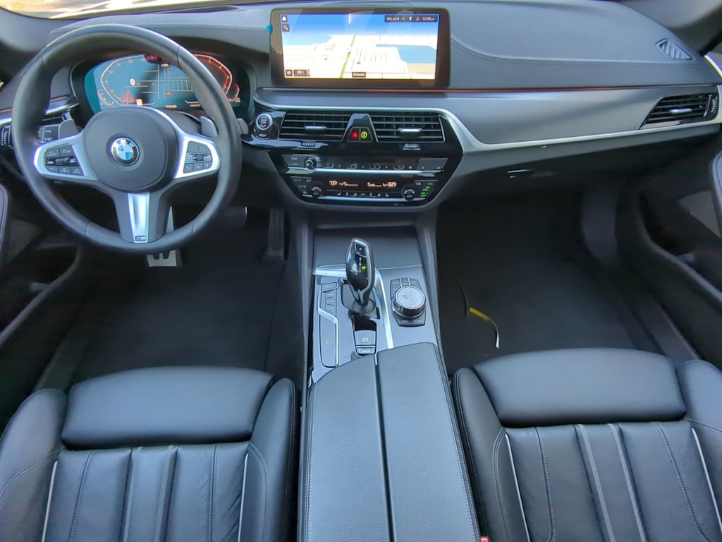 2022 BMW 5 Series 530i 9