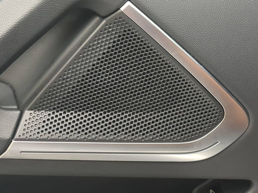 Thumbnail: 2025 BMW Z4 - 35