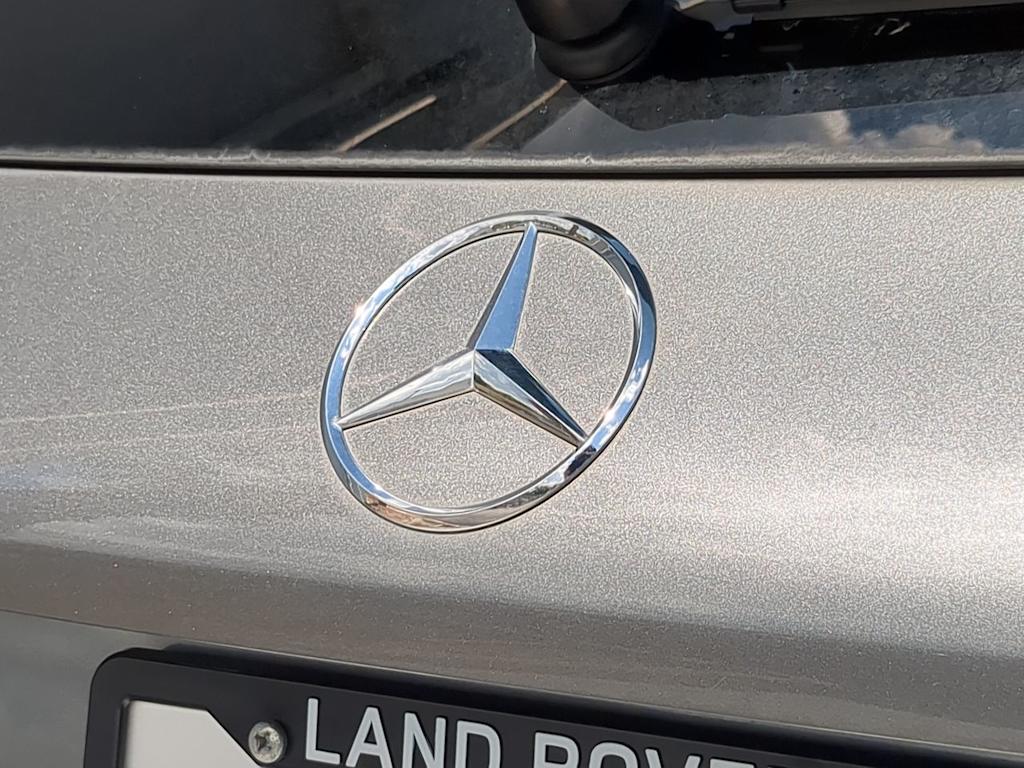 Thumbnail: 2016 Mercedes-Benz GLC - 7