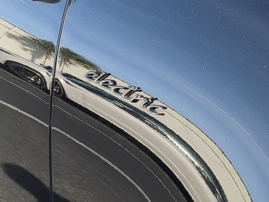 Thumbnail: 2025 Porsche Macan - 24