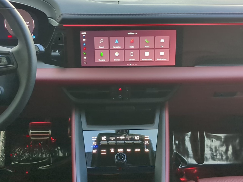 Thumbnail: 2025 Porsche Macan - 13