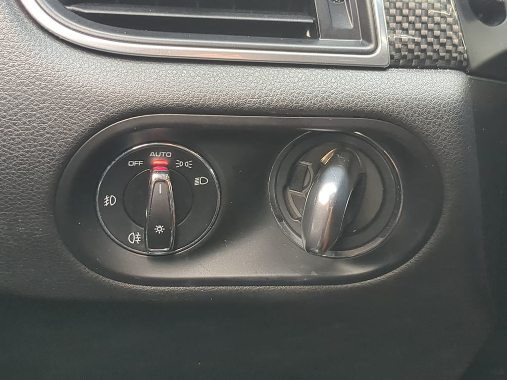 Thumbnail: 2017 Porsche Macan - 40