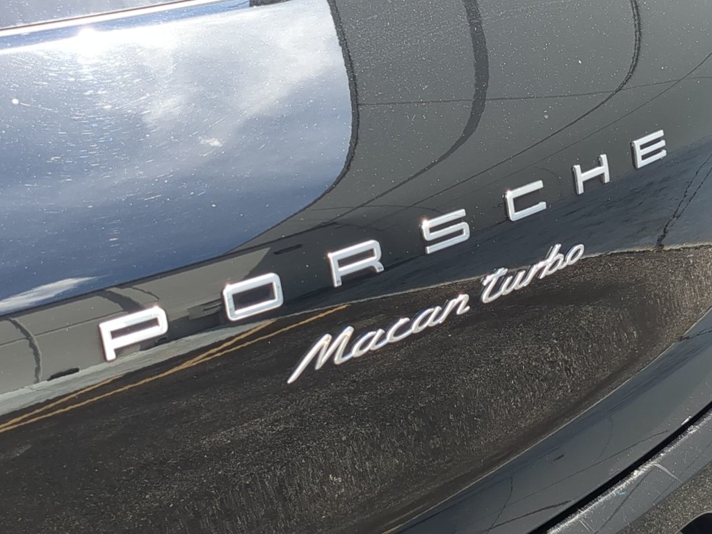 Thumbnail: 2017 Porsche Macan - 26