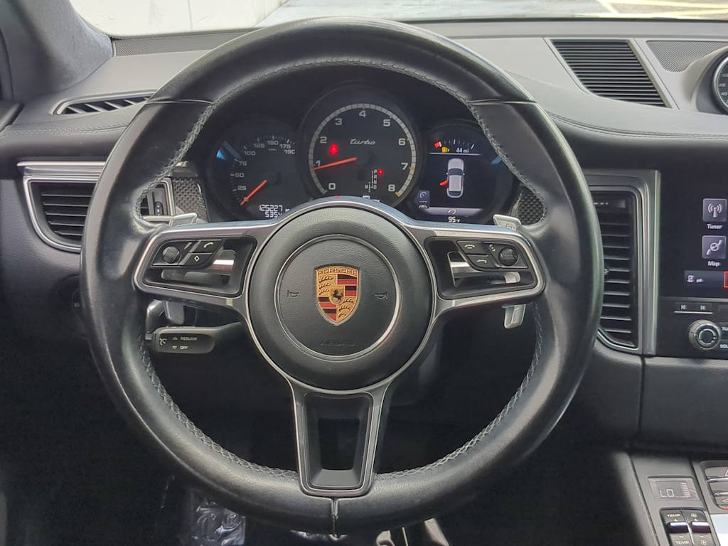 Thumbnail: 2017 Porsche Macan - 12