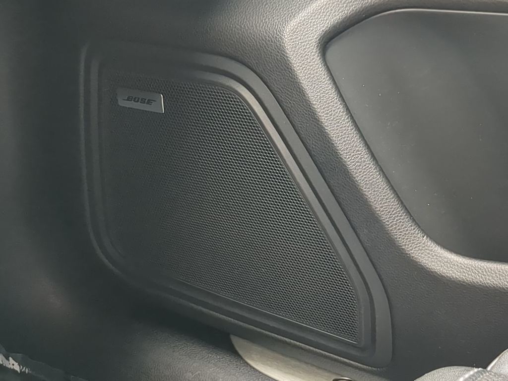 Thumbnail: 2017 Porsche Macan - 36