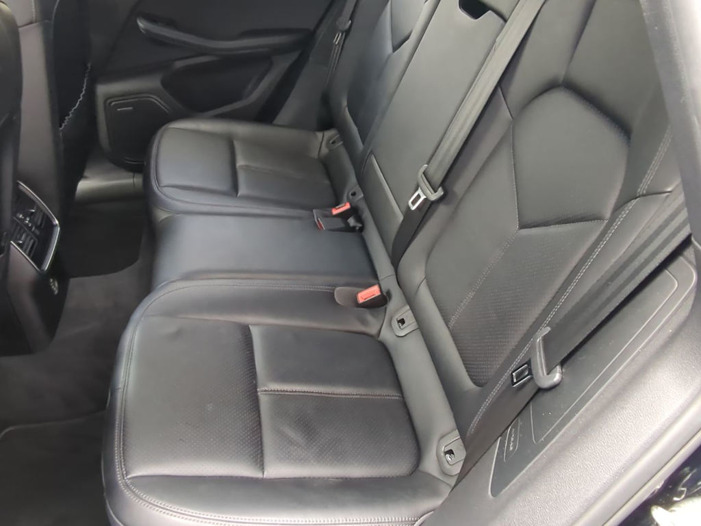 Thumbnail: 2017 Porsche Macan - 11