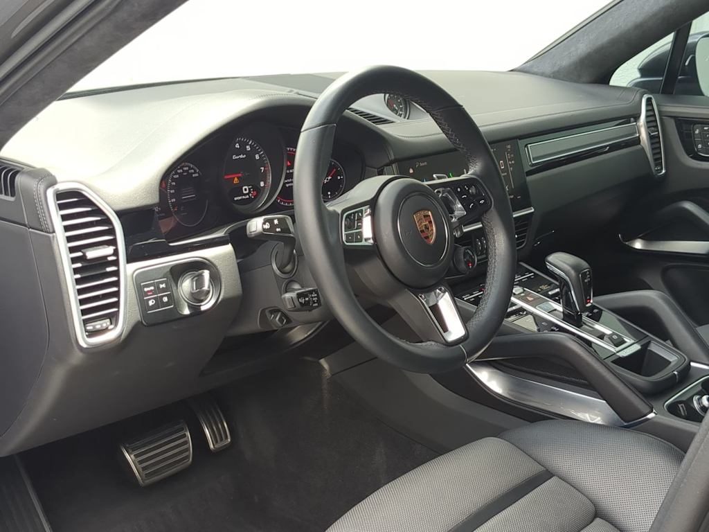 Thumbnail: 2023 Porsche Cayenne - 2
