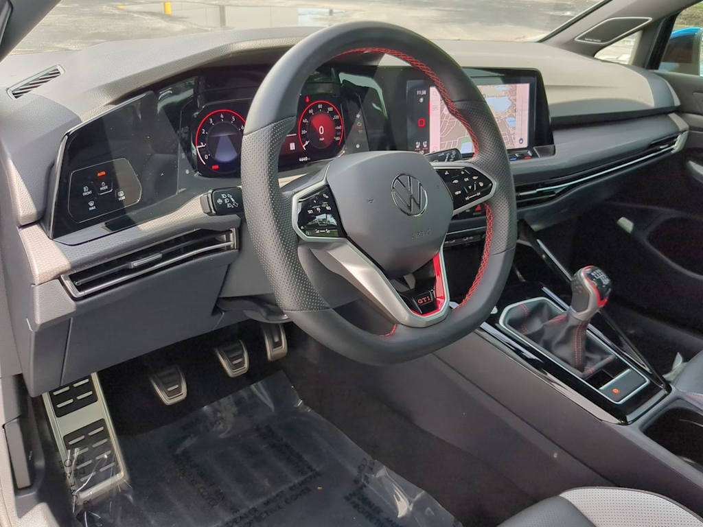Thumbnail: 2024 Volkswagen Golf - 2