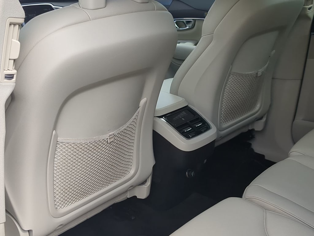 Thumbnail: 2020 Volvo XC90 - 19