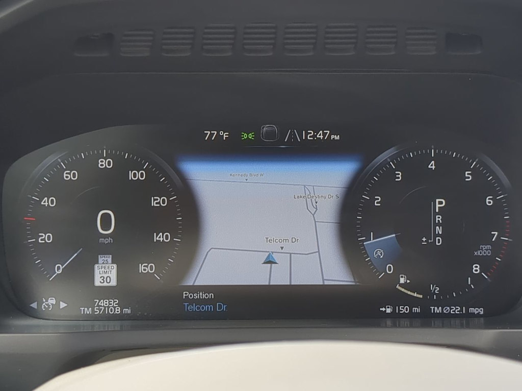 Thumbnail: 2020 Volvo XC90 - 17