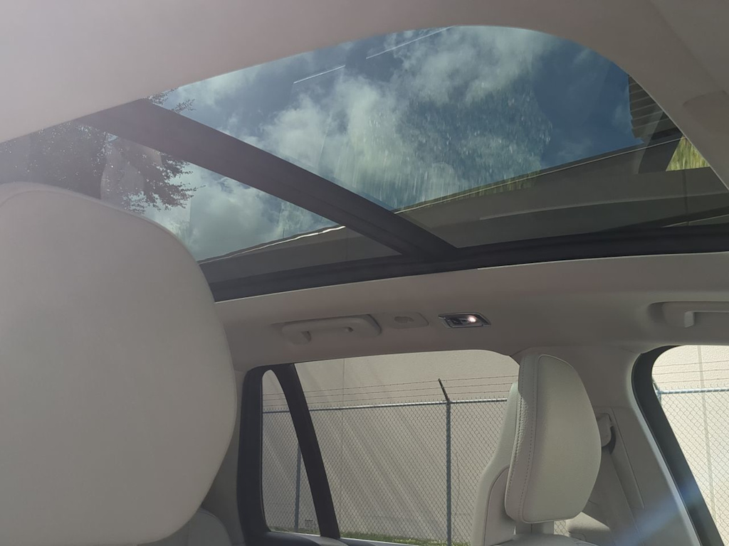 Thumbnail: 2020 Volvo XC90 - 28