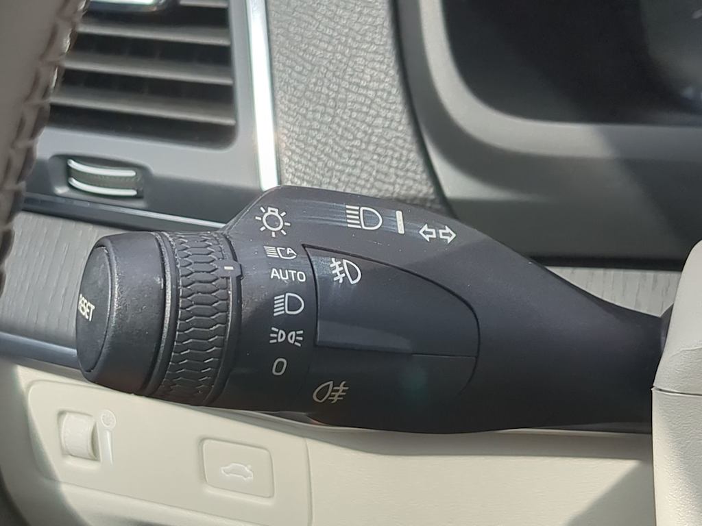 Thumbnail: 2020 Volvo XC90 - 16