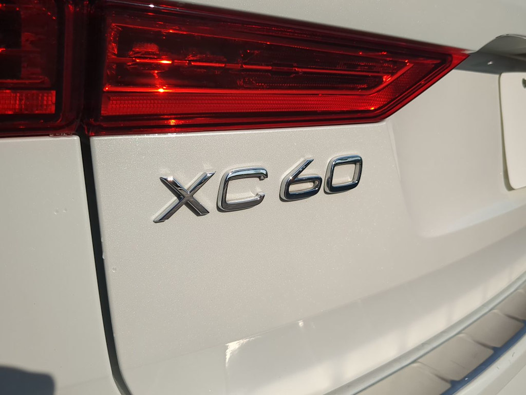 Thumbnail: 2023 Volvo XC60 - 24