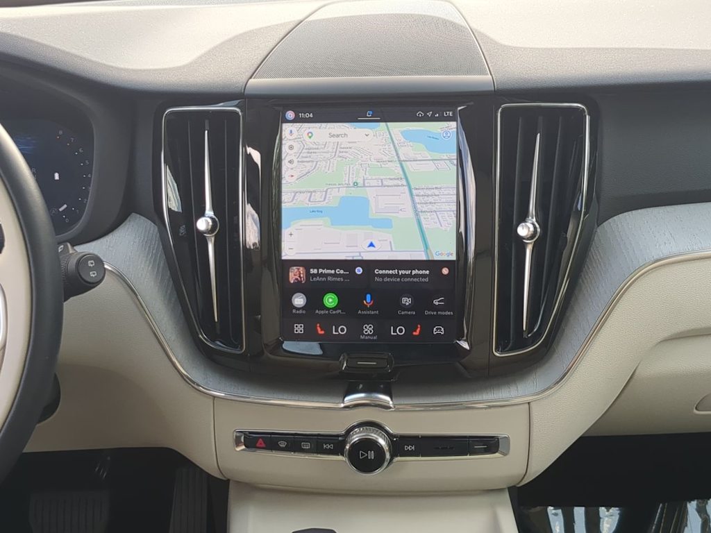 Thumbnail: 2025 Volvo XC60 - 14