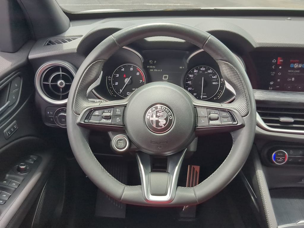 Thumbnail: 2023 Alfa Romeo Stelvio - 14