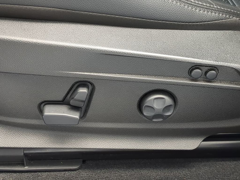 Thumbnail: 2020 Alfa Romeo Stelvio - 25