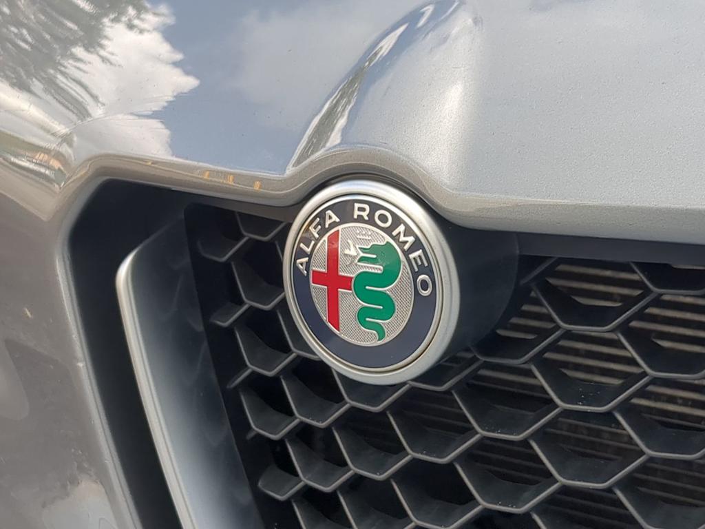 Thumbnail: 2020 Alfa Romeo Stelvio - 6