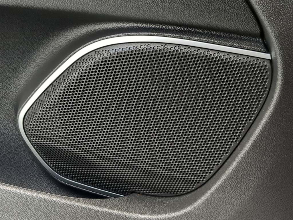 Thumbnail: 2020 Alfa Romeo Stelvio - 35