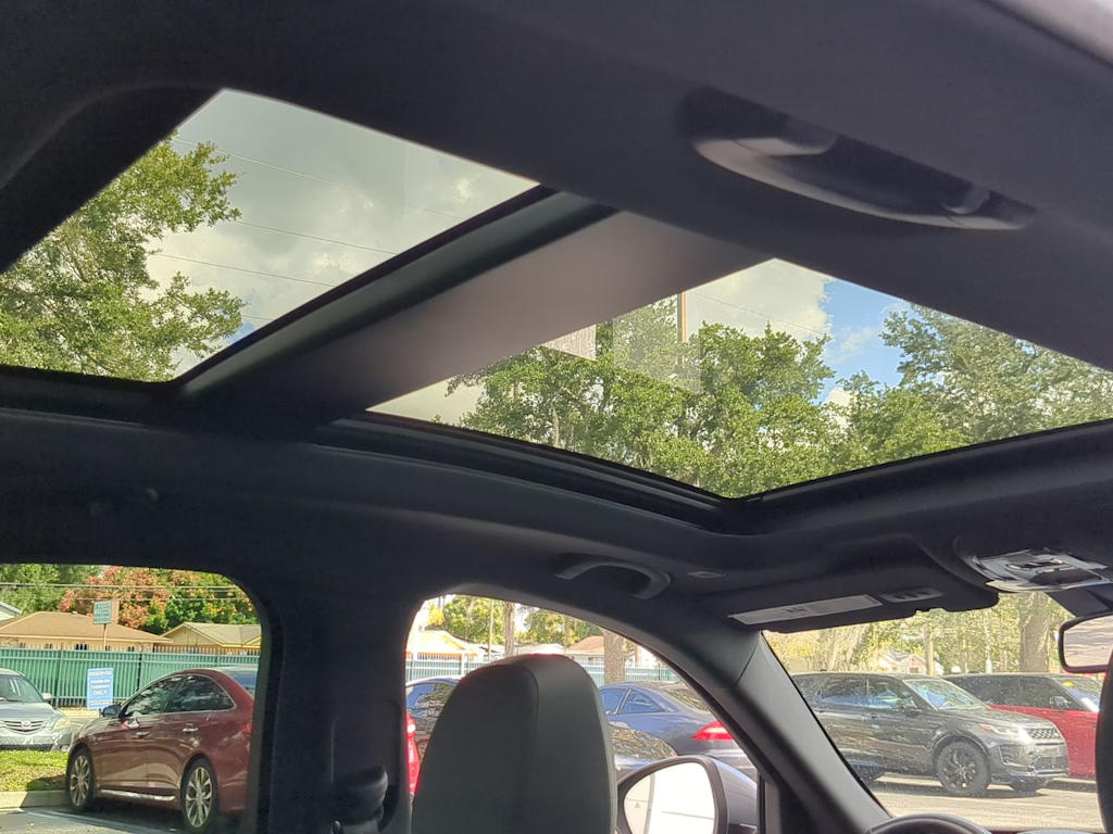 Thumbnail: 2020 Alfa Romeo Stelvio - 29