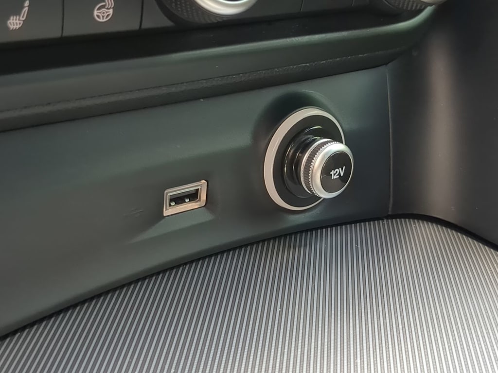 Thumbnail: 2020 Alfa Romeo Stelvio - 36