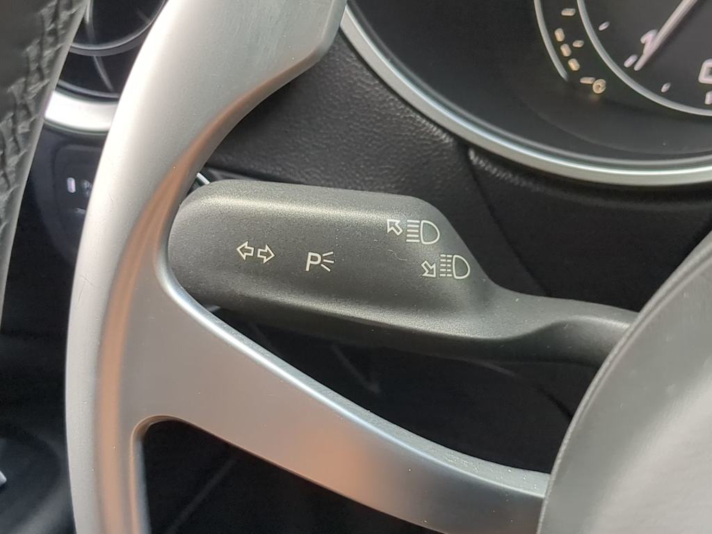 Thumbnail: 2020 Alfa Romeo Stelvio - 33