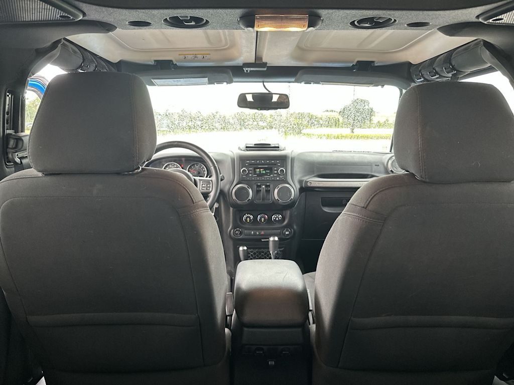 Thumbnail: 2015 Jeep Wrangler - 10