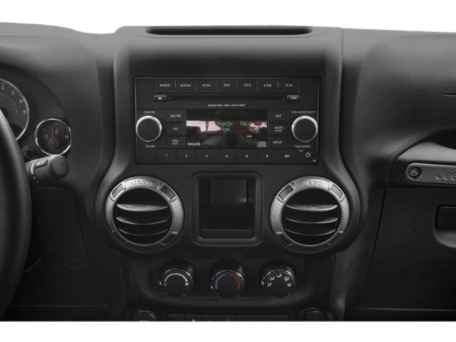 Thumbnail: 2015 Jeep Wrangler - 9